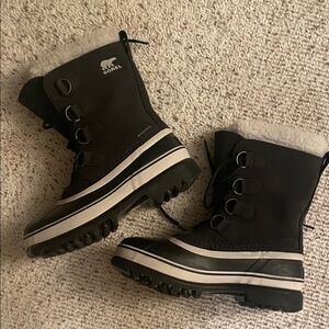 Sorel  Black and White Winter Boots